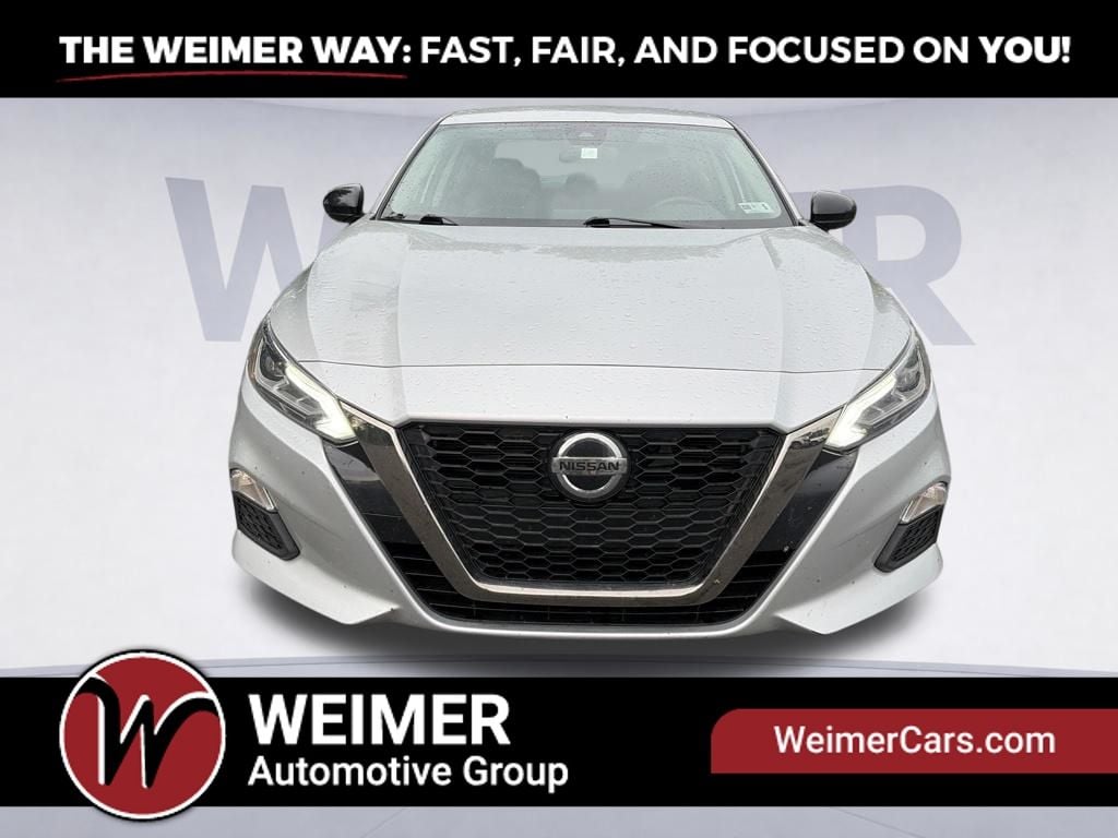 2022 Nissan Altima 2.5 SR Photo in Moorefield WV 26836