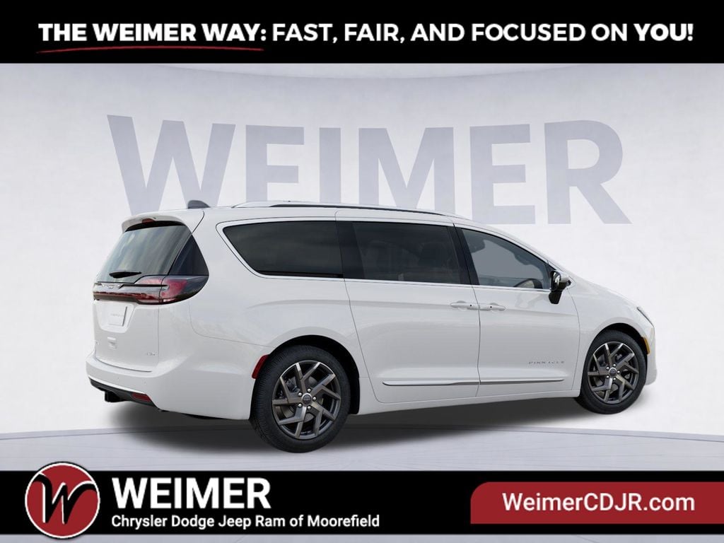 2027 Chrysler Pacifica Pinnacle Photo in Moorefield WV 26836