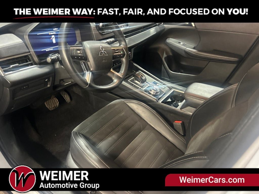 2024 Mitsubishi Outlander Photo in Cumberland MD 21502