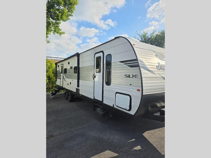 2025 Jayco Jay Flight 330TBS Photo in Moorefield WV 26836
