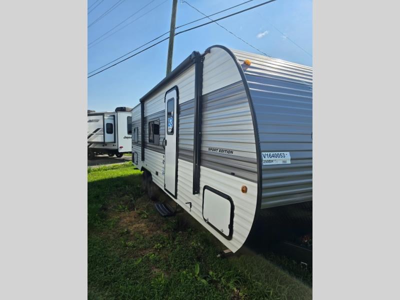 2027 Jayco Jay Flight 250BH Photo in Moorefield WV 26836