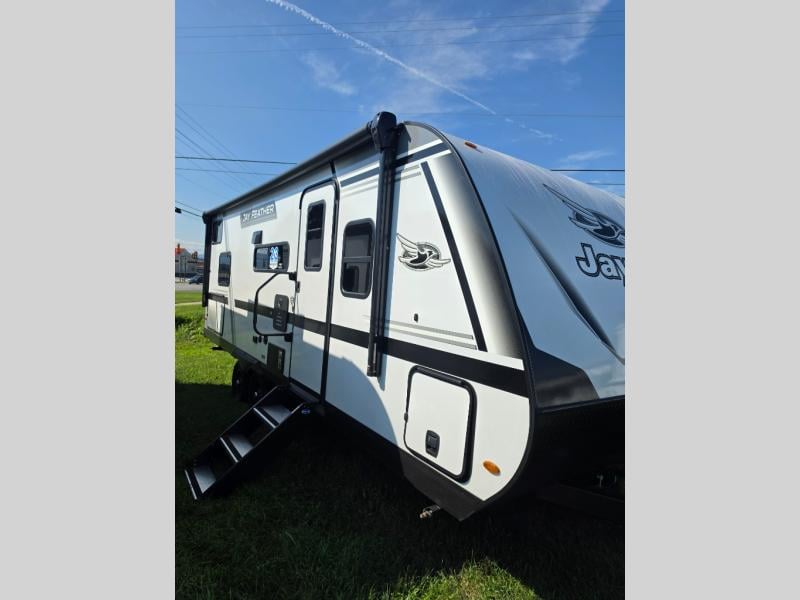 2027 Jayco Jay Feather 21MBH Photo in Moorefield WV 26836