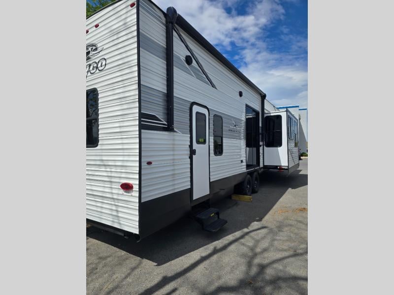 2026 Jayco 404LOFT DS Jay Flight Bungalow Photo in Moorefield, WV 26836