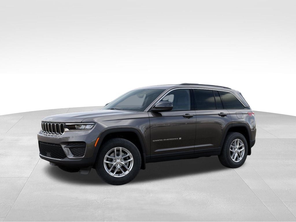 2026 Jeep Grand Cherokee Laredo Photo in Keyser WV 26726