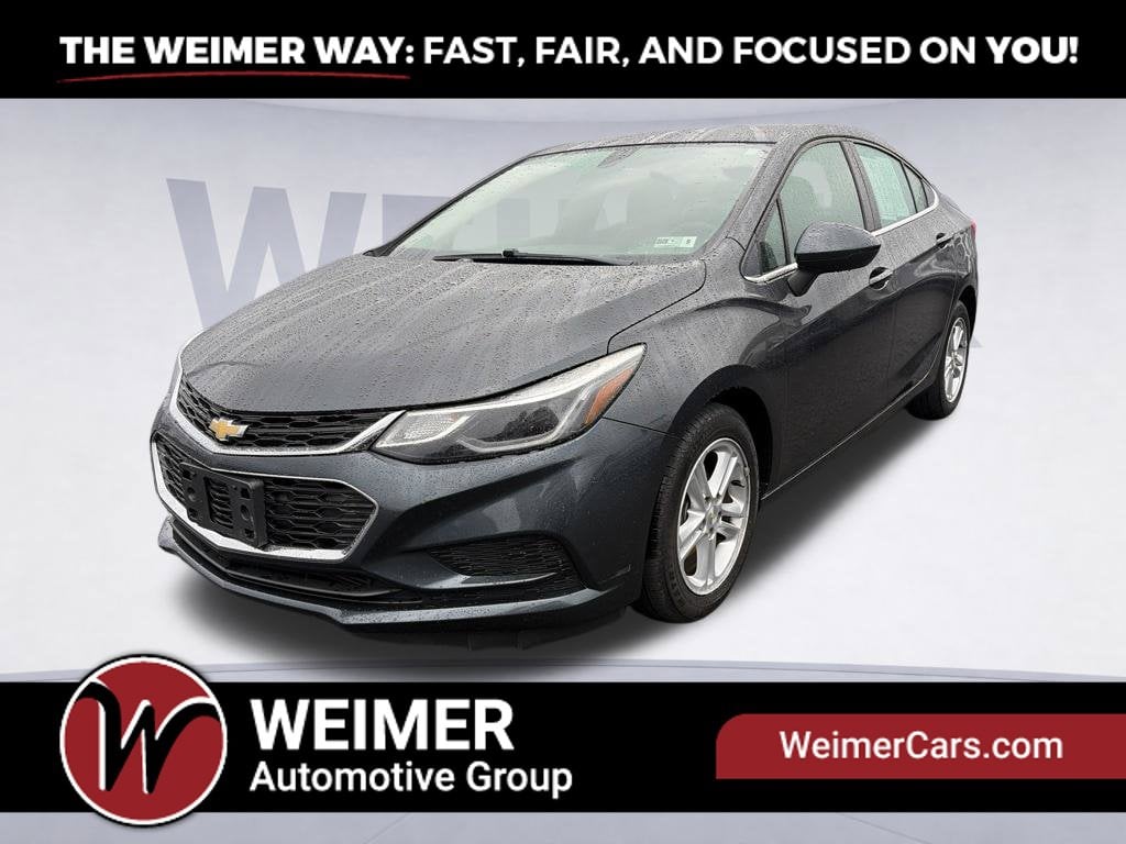 2018 Chevrolet Cruze LT Photo in Moorefield WV 26836