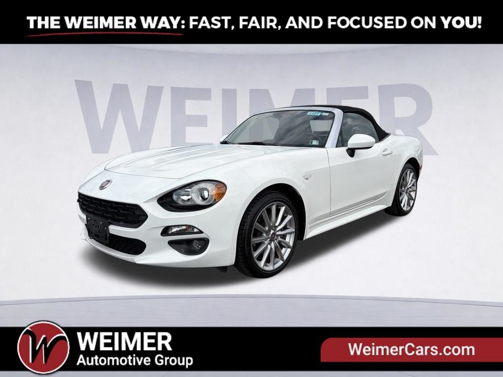 2017 Fiat 124 Spider Lusso Photo in Morgantown WV 26501