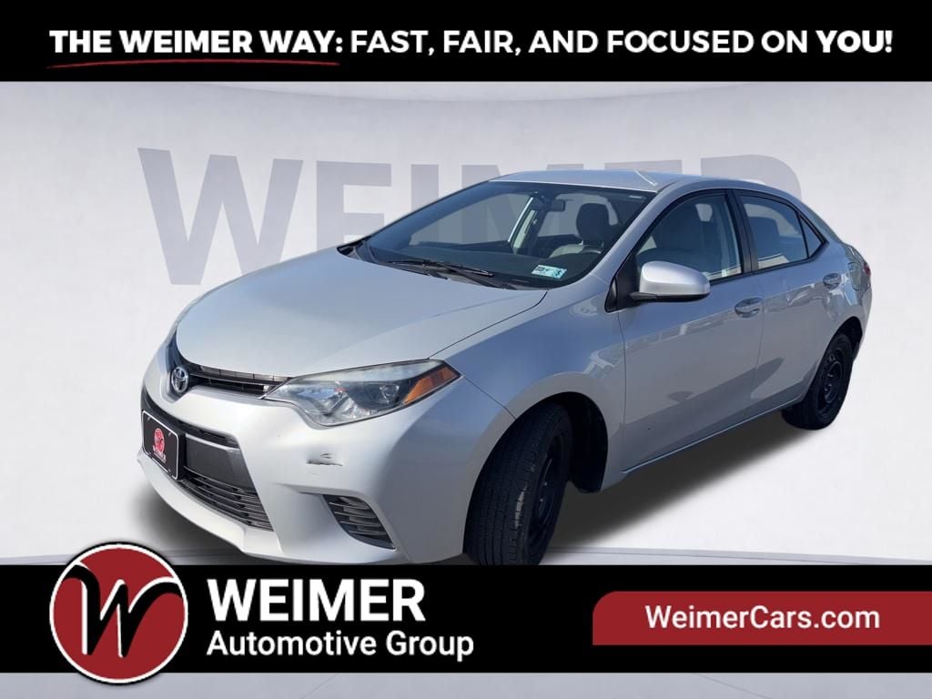 2016 Toyota Corolla LE Photo in Moorefield WV 26836