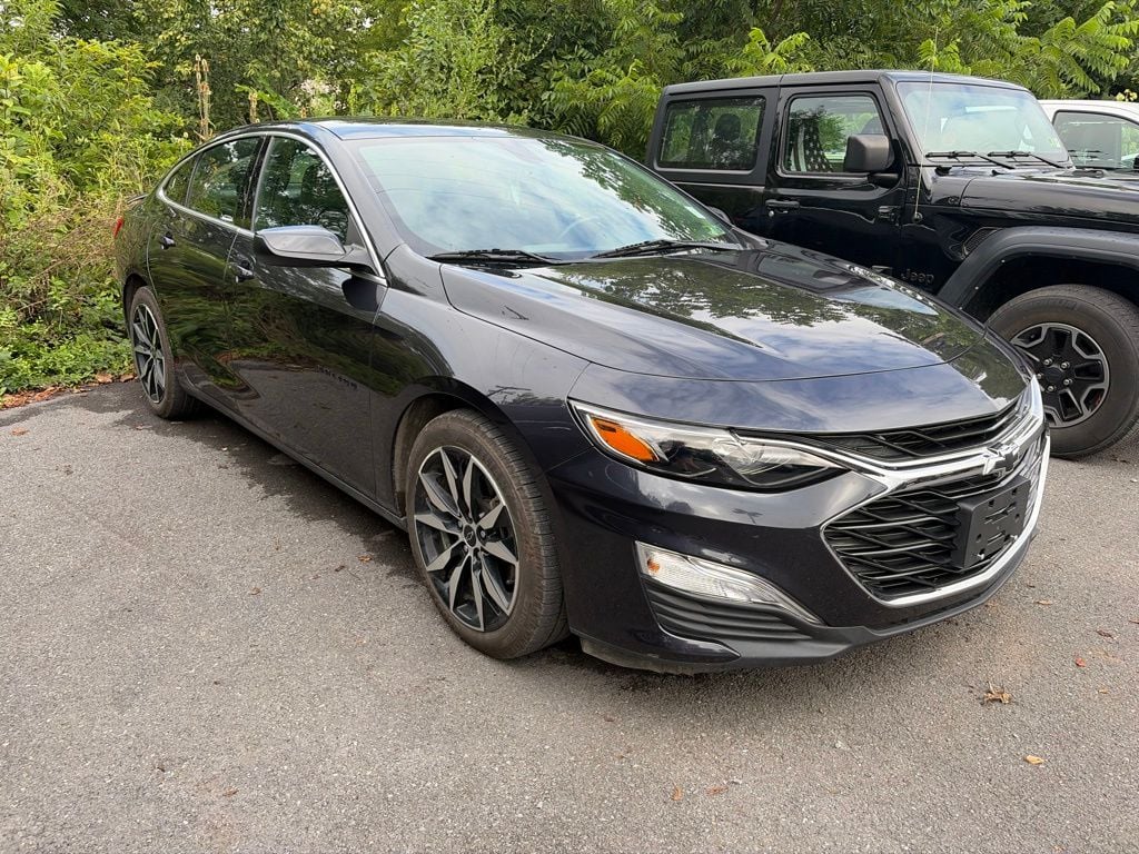 2022 Chevrolet Malibu RS Photo in Moorefield WV 26836