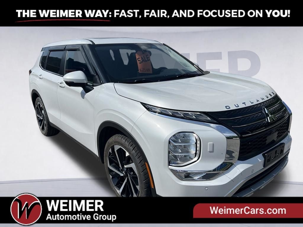 2024 Mitsubishi Outlander Photo in Cumberland MD 21502