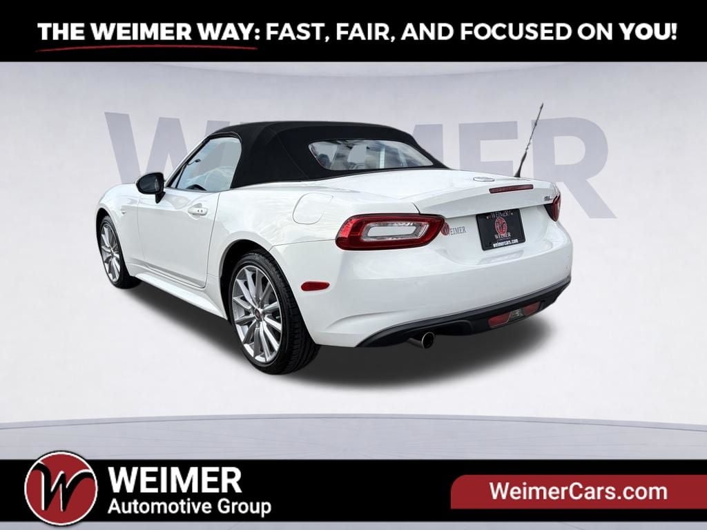 2017 Fiat 124 Spider Lusso Photo in Morgantown WV 26501
