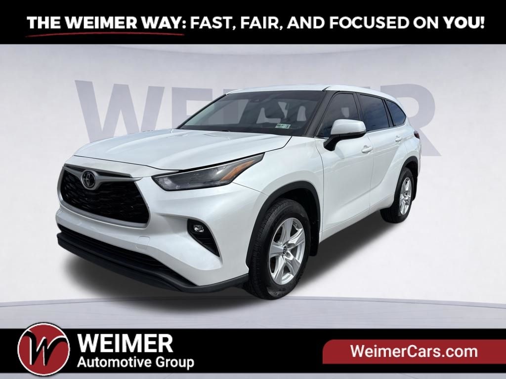 2022 Toyota Highlander Photo in Morgantown, WV 26501