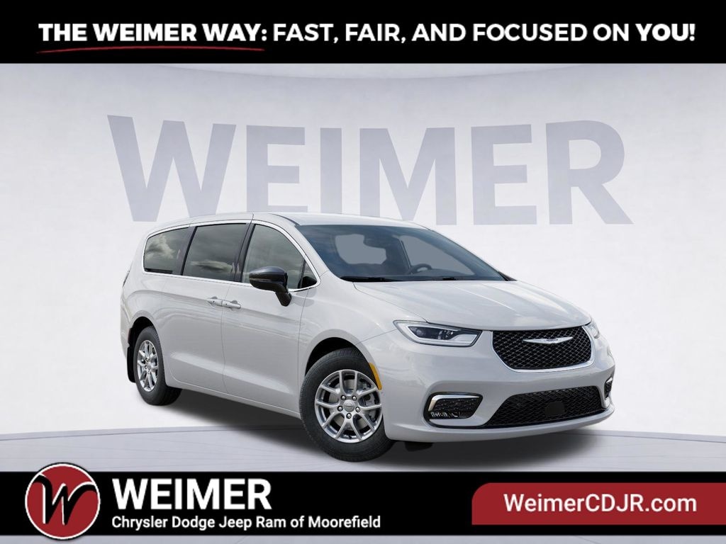 2025 Chrysler Pacifica Photo in Moorefield, WV 26836