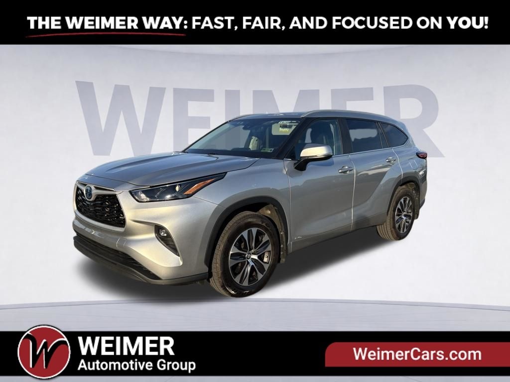 2023 Toyota Highlander Hybrid Photo in Morgantown, WV 26501