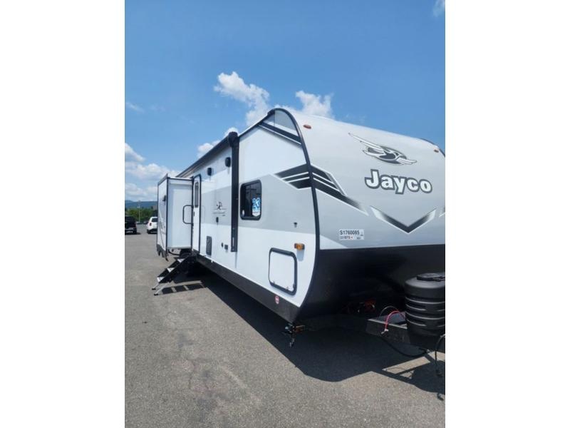 2025 Jayco 331BTS Photo in Moorefield, WV 26836