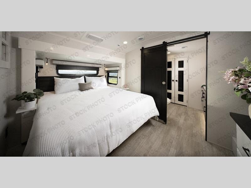 New 2026 Jayco 38FBRK Pinnacle - photo - 5