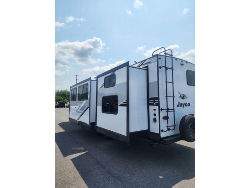 New 2025 Jayco 331BTS Jay Flight - photo - 5