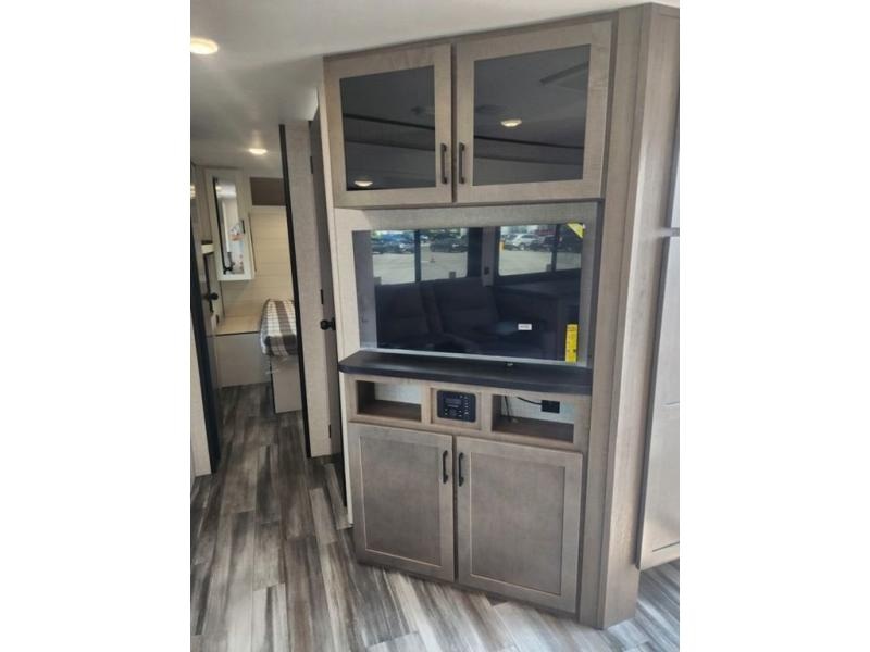 New 2025 Jayco 331BTS Jay Flight - photo - 30