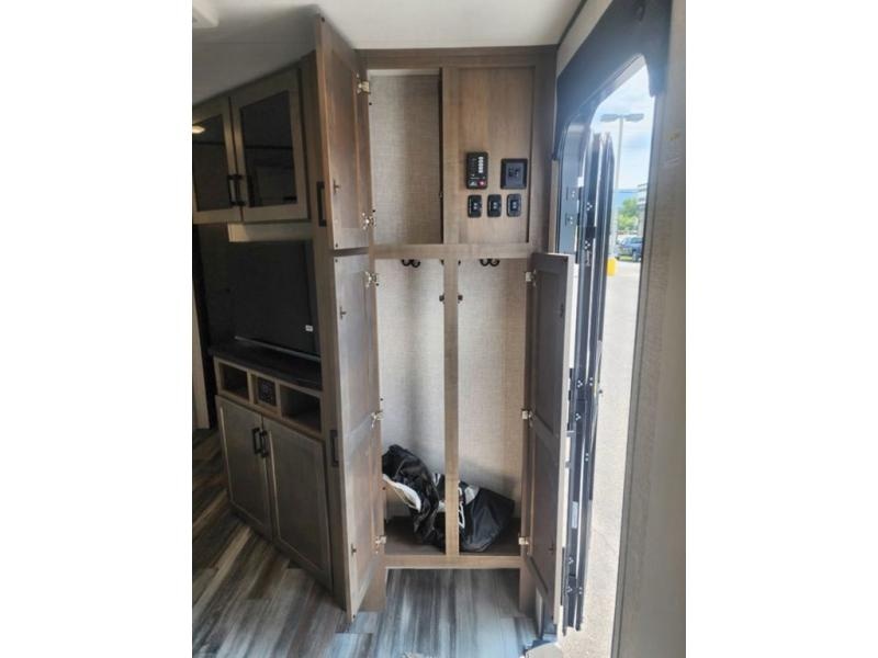 New 2025 Jayco 331BTS Jay Flight - photo - 31
