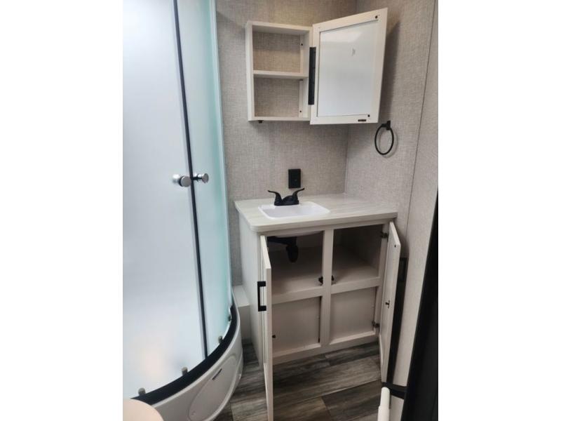 New 2025 Jayco 331BTS Jay Flight - photo - 38