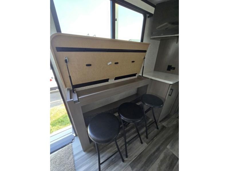 New 2025 Jayco 18MBH Jay Feather Air - photo - 14