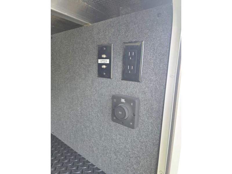 New 2026 Jayco 382FLRB North Point - photo - 8