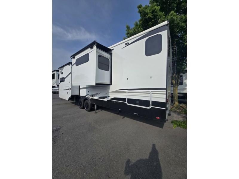 New 2026 Jayco 382FLRB North Point - photo - 12