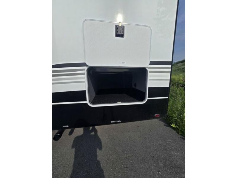 New 2026 Jayco 382FLRB North Point - photo - 13