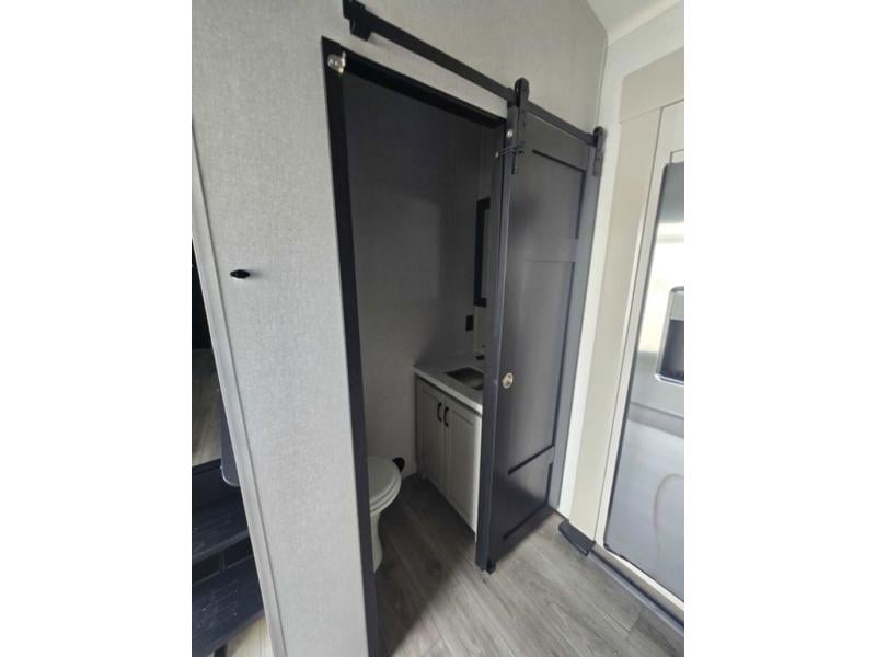 New 2026 Jayco 382FLRB North Point - photo - 23