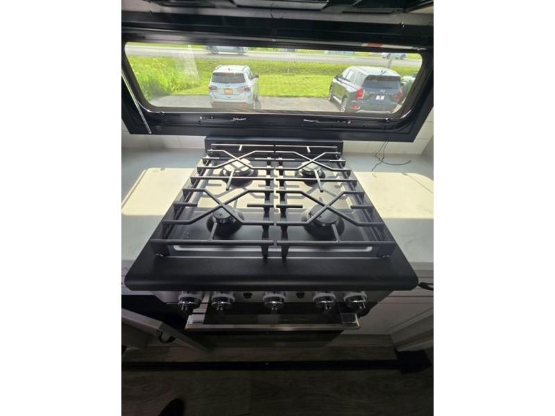 New 2026 Jayco 382FLRB North Point - photo - 30
