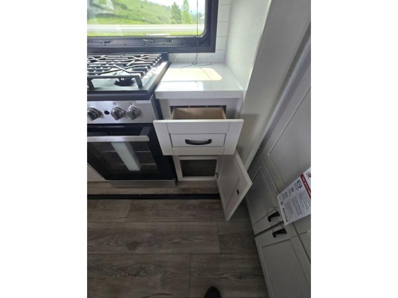 New 2026 Jayco 382FLRB North Point - photo - 32