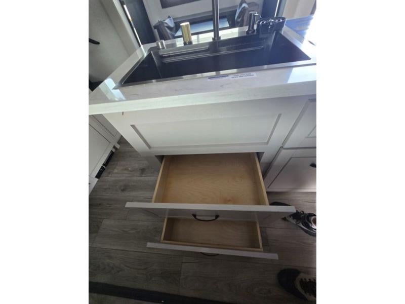 New 2026 Jayco 382FLRB North Point - photo - 37