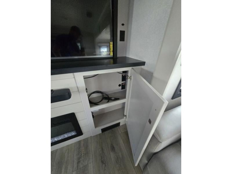 New 2026 Jayco 382FLRB North Point - photo - 56