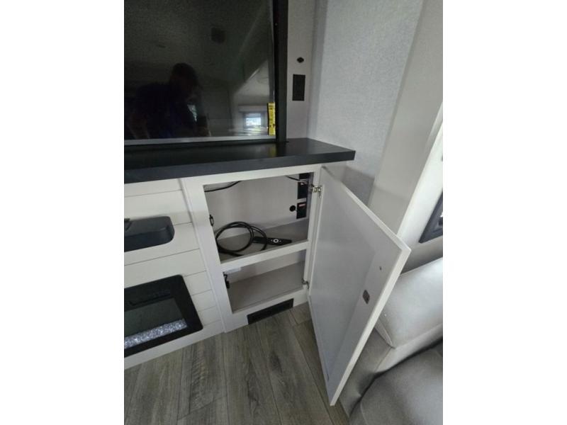 New 2026 Jayco 382FLRB North Point - photo - 56