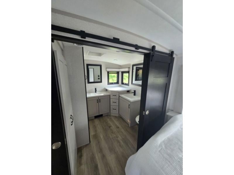 New 2026 Jayco 382FLRB North Point - photo - 68