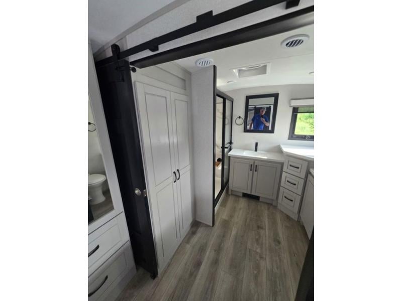New 2026 Jayco 382FLRB North Point - photo - 69