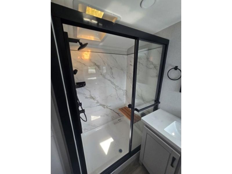 New 2026 Jayco 382FLRB North Point - photo - 71