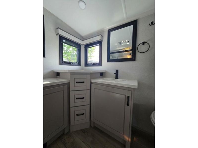 New 2026 Jayco 382FLRB North Point - photo - 74