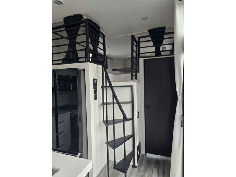 New 2025 Jayco JayLoft Jay Flight Bungalow - photo - 29
