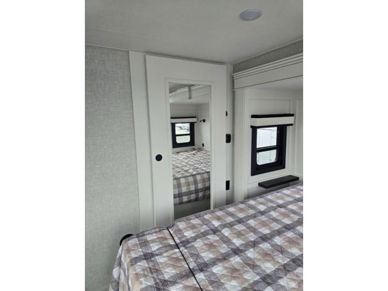 New 2025 Jayco JayLoft Jay Flight Bungalow - photo - 36