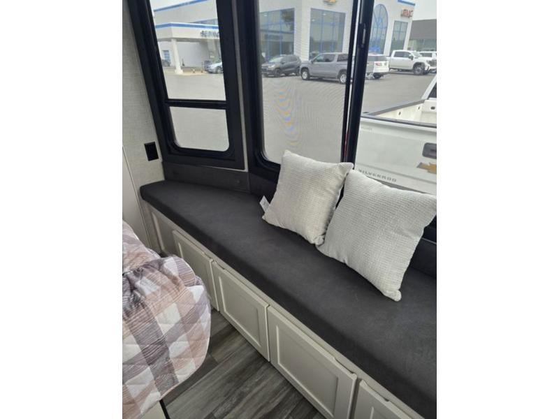 New 2025 Jayco JayLoft Jay Flight Bungalow - photo - 42