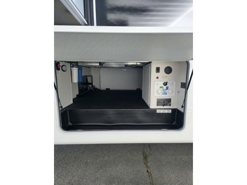 New 2026 Jayco 360DBOK Eagle - photo - 10