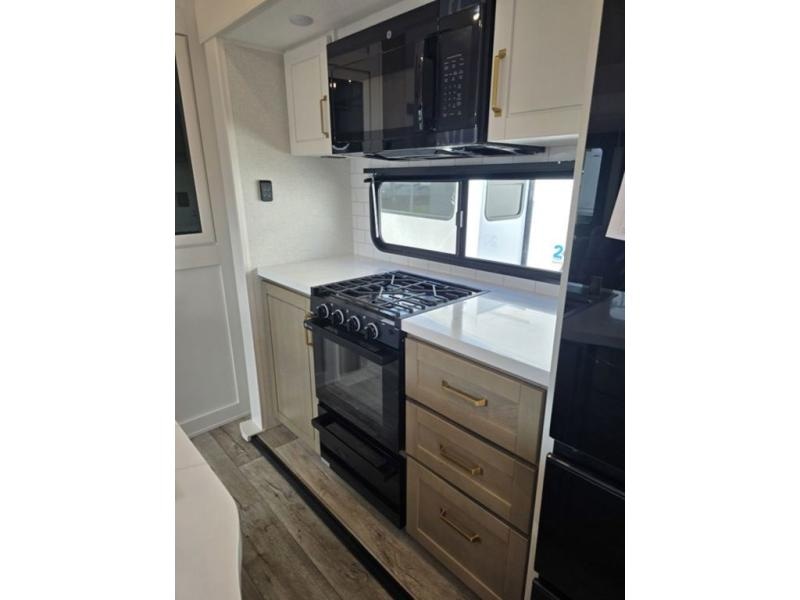 New 2026 Jayco 360DBOK Eagle - photo - 23