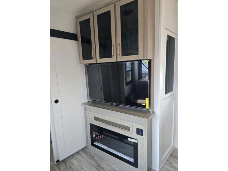 New 2026 Jayco 360DBOK Eagle - photo - 36