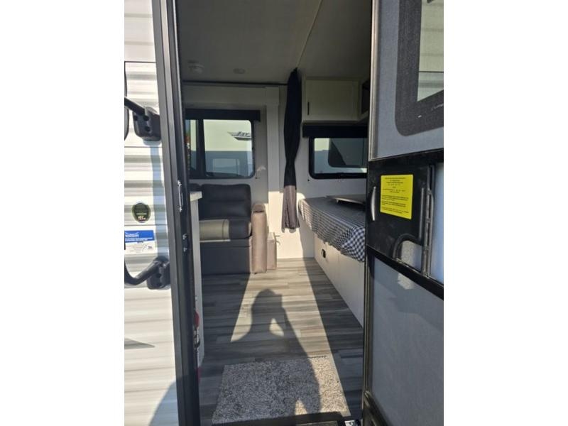 New 2026 Jayco 160LK Jay Flight SLX - photo - 8
