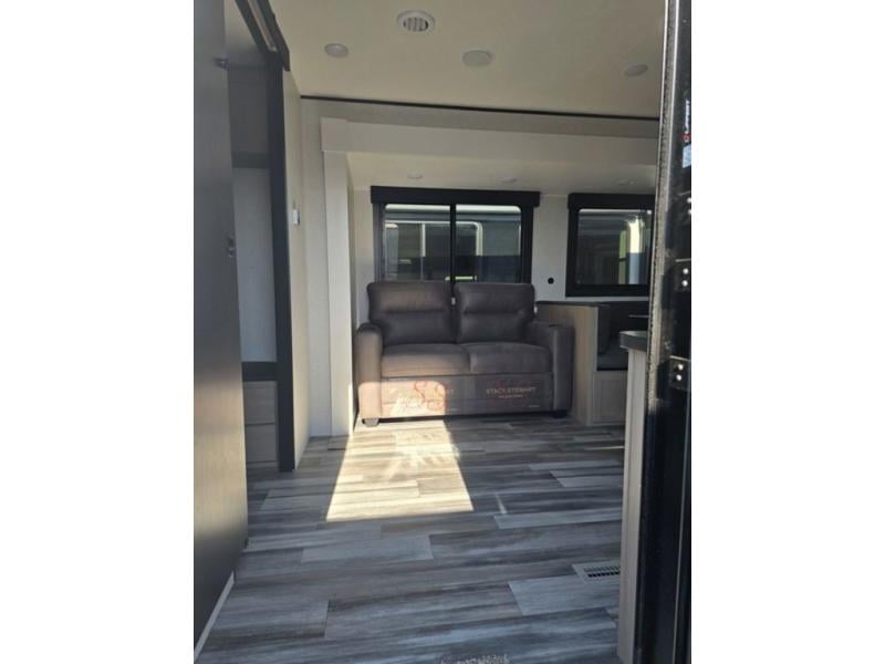 New 2026 Jayco 330TBS Jay Flight SLX - photo - 9