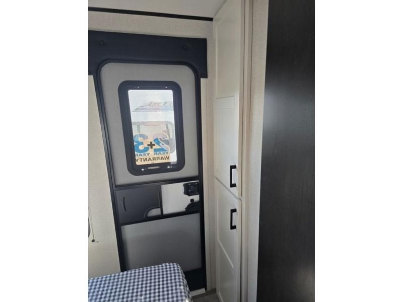 New 2026 Jayco 330TBS Jay Flight SLX - photo - 39