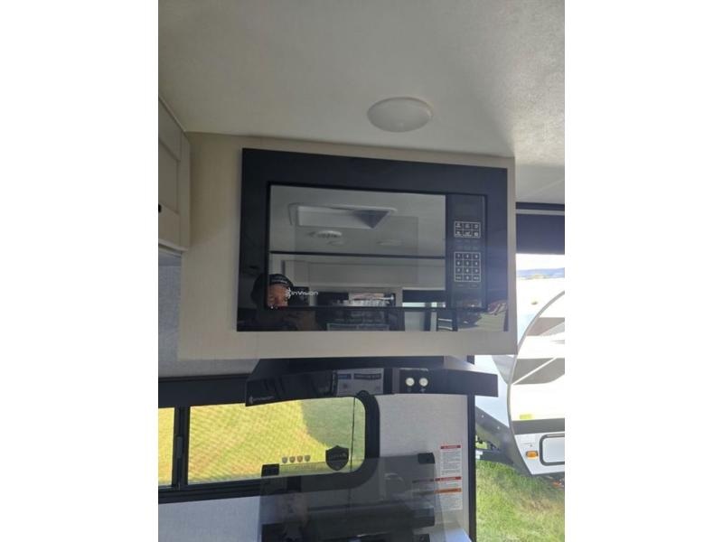 New 2026 Jayco 24FK Jay Feather - photo - 23