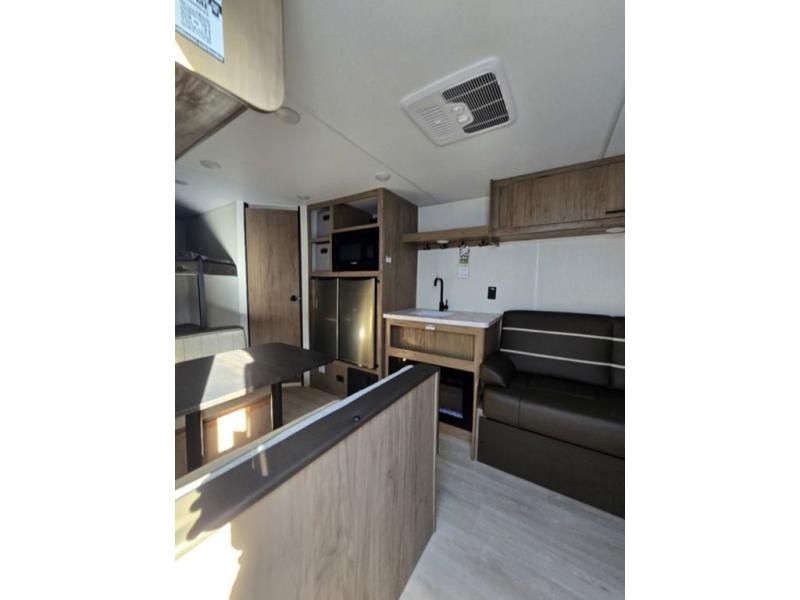 Pre-Owned 2025 Forest River RV 26EV Cherokee Grey Wolf - photo - 7
