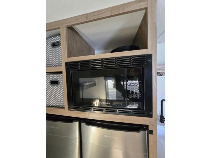 Pre-Owned 2025 Forest River RV 26EV Cherokee Grey Wolf - photo - 14