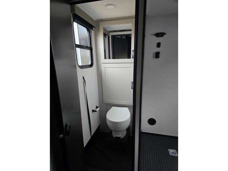 New 2026 Jayco 395 Seismic - photo - 48